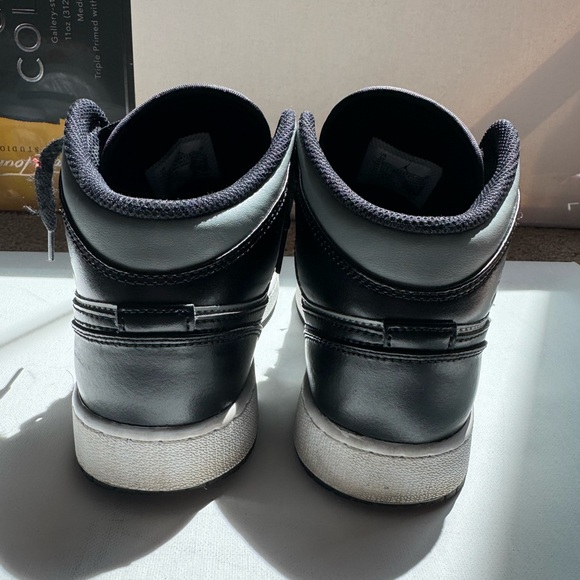 Black Gray and Red Air Jordan 1 mid - Picture 3 of 7